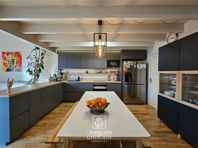 Maison - 135 m² - 5 pièces