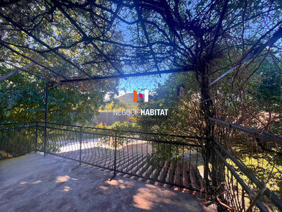 Maison - 128 m² - 4 pièces