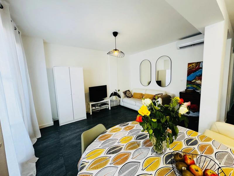 Appartement - 65 m² - 4 pièces