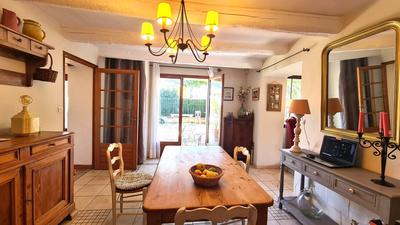 Maison - 122 m² - 8 pièces