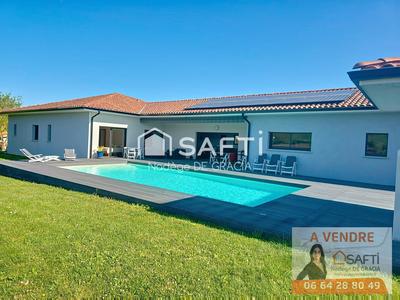 Maison - 265 m² - 6 pièces