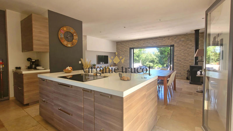 Villa - 115 m² - 5 pièces