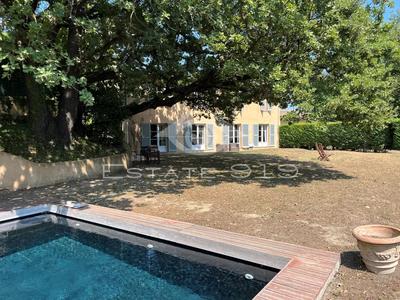 Villa - 210 m² - 7 pièces