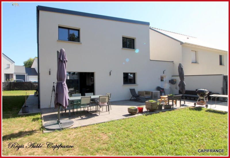 Maison - 121 m² - 6 pièces