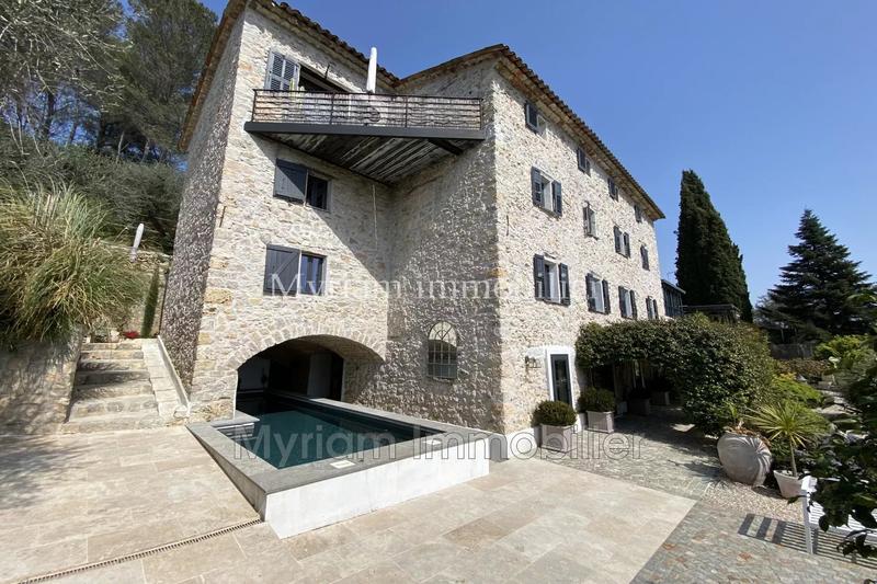 Bastide - 460 m² - 12 pièces