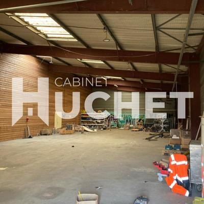 Local d'activité / Entrepôt - 375 m²