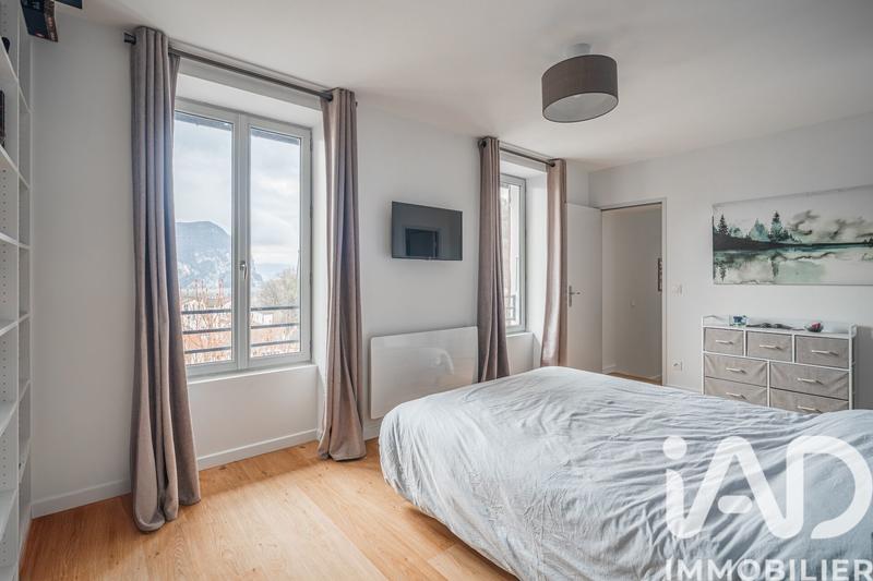 Appartement - 98 m² - 4 pièces