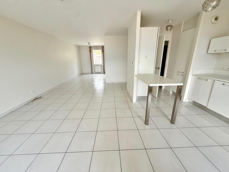 Appartement - 82 m² - 3 pièces