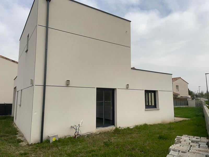 Maison - 110 m² - 4 pièces