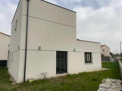 Maison - 110 m² - 4 pièces
