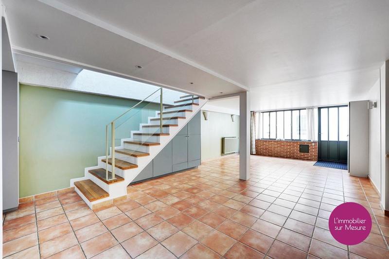 Loft - 150 m² - 4 pièces