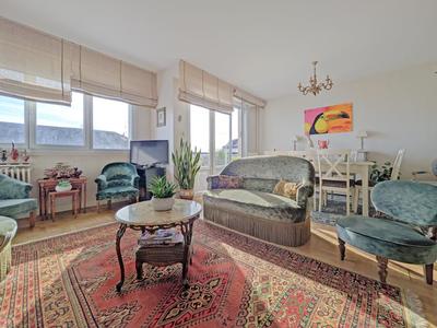 Appartement - 82 m² - 3 pièces