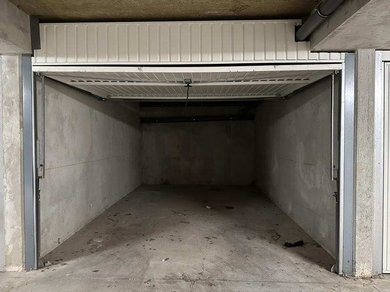 Parking / Garage - 13 m²