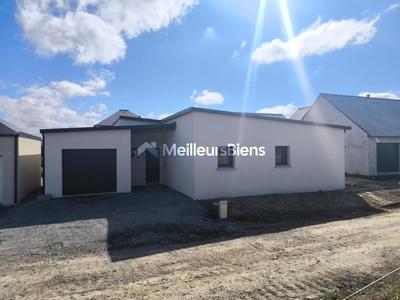 Maison - 96 m² - 5 pièces