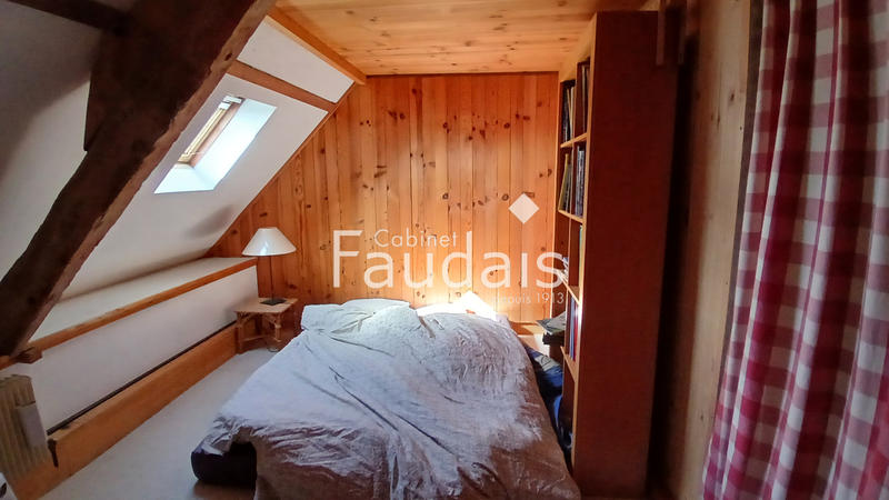 Propriété - 305 m² - 12 pièces