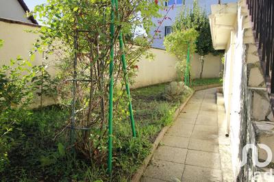 Maison - 74 m² - 4 pièces