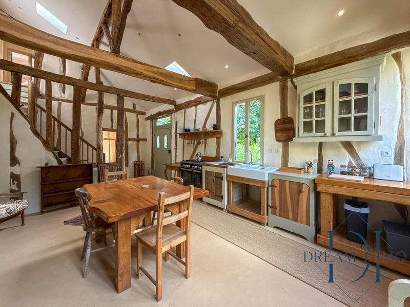 Maison - 704 m² - 22 pièces