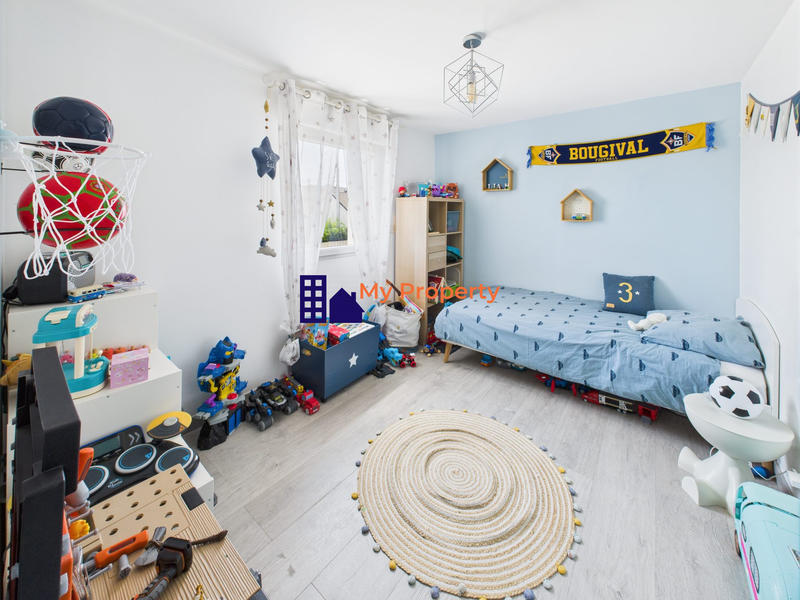 Maison - 90 m² - 6 pièces