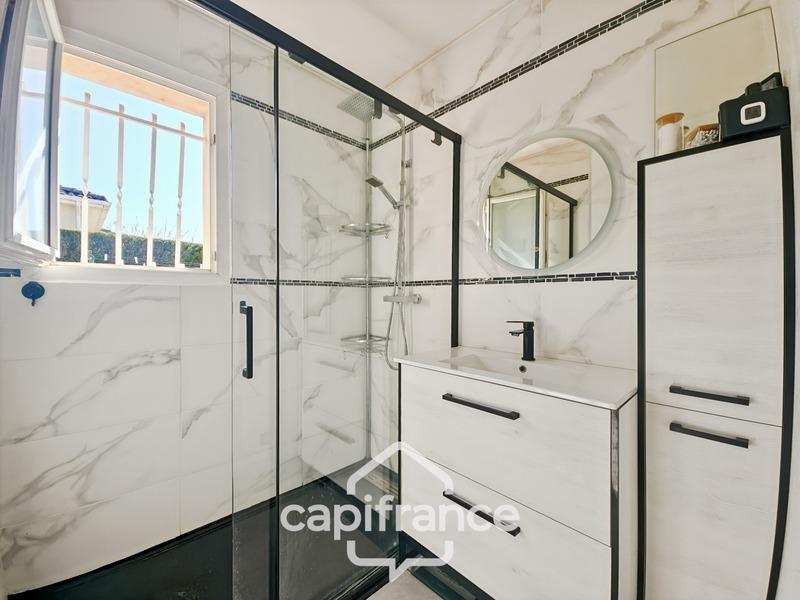 Maison - 96 m² - 5 pièces