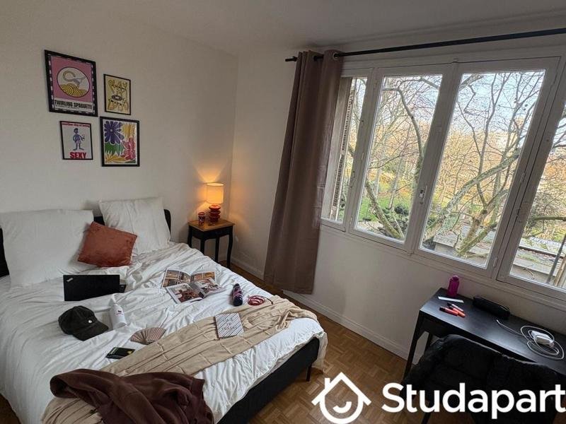 Chambre - 10 m² - 1 pièce