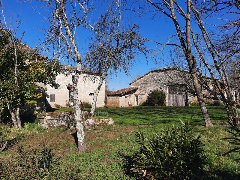 Maison - 182 m² - 11 pièces