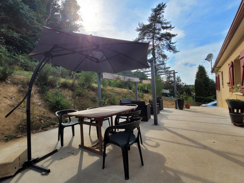 Maison - 99 m² - 5 pièces