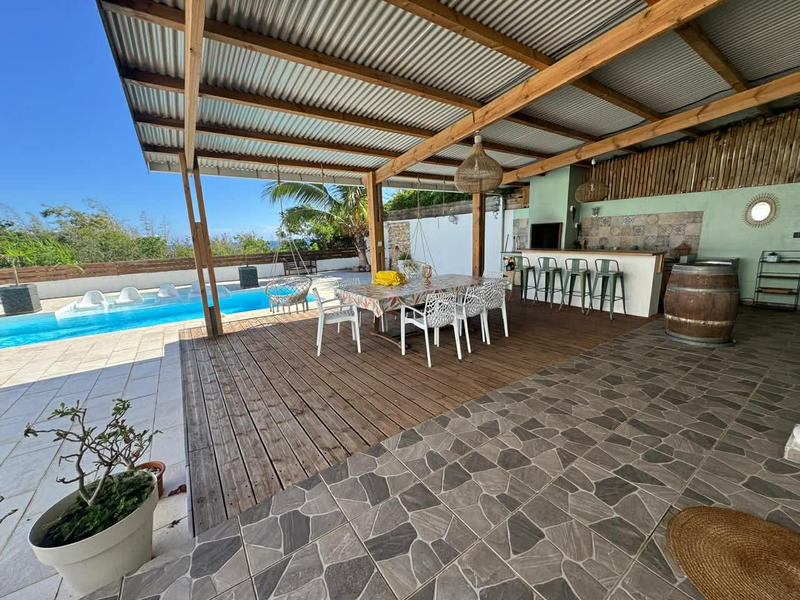 Maison - 197 m² - 8 pièces