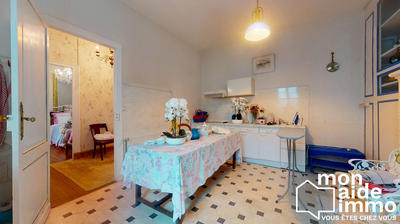 Maison - 266 m² - 7 pièces