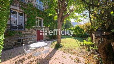 Pavillon - 195 m² - 10 pièces