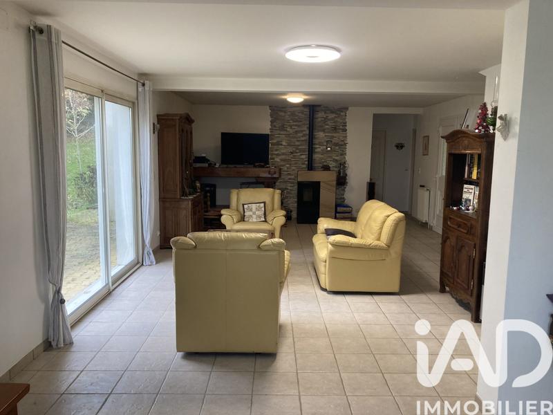 Maison - 104 m² - 5 pièces