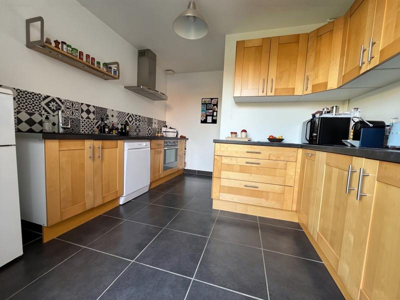 Maison - 85 m² - 4 pièces