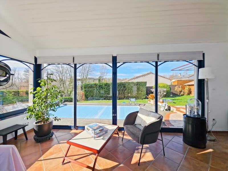 Maison - 137 m² - 5 pièces