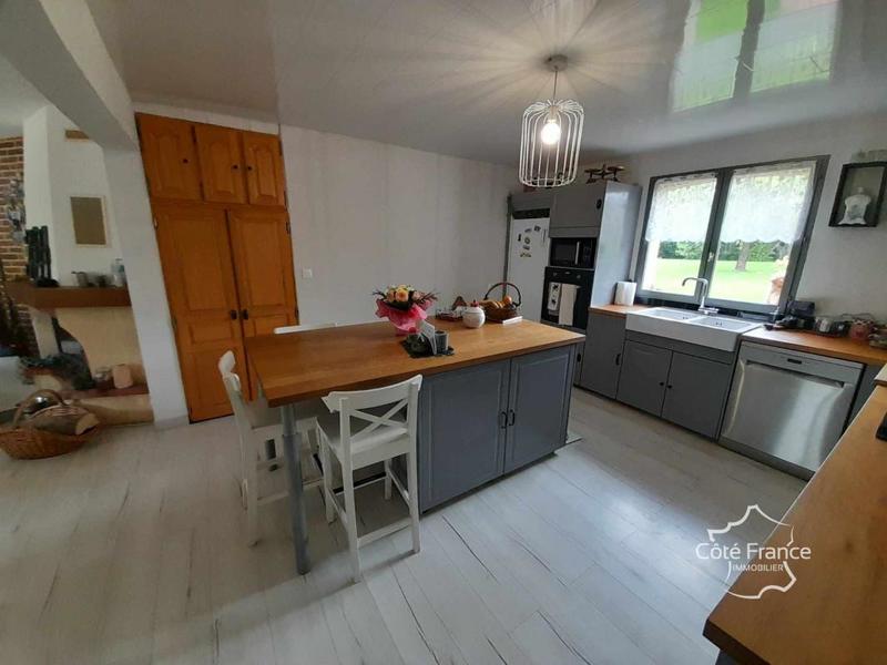 Maison - 182 m² - 8 pièces