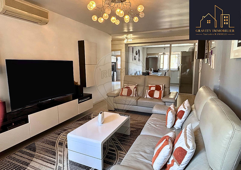 Appartement - 121 m² - 5 pièces