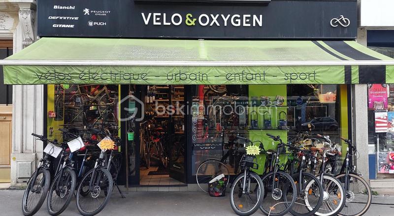 Local commercial - 45 m² - 2 pièces