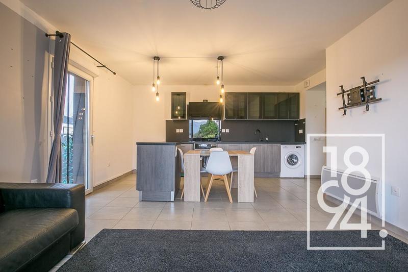 Appartement - 75 m² - 4 pièces