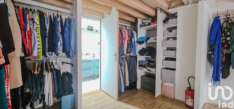 Maison - 235 m² - 8 pièces