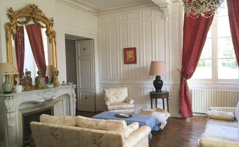 Maison - 400 m² - 14 pièces