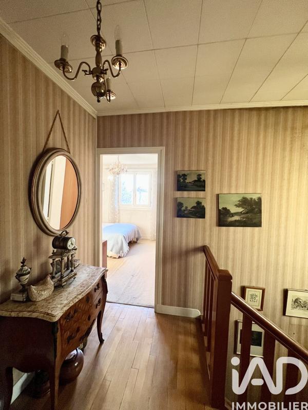 Maison - 98 m² - 5 pièces