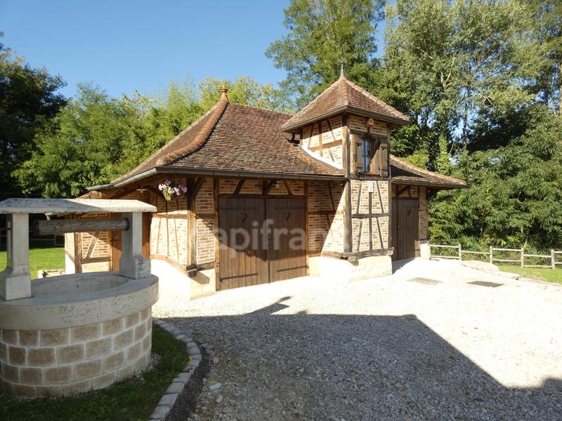 Demeure - 202 m² - 8 pièces