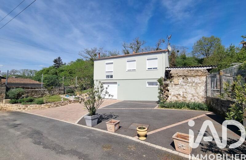 Maison - 97 m² - 6 pièces