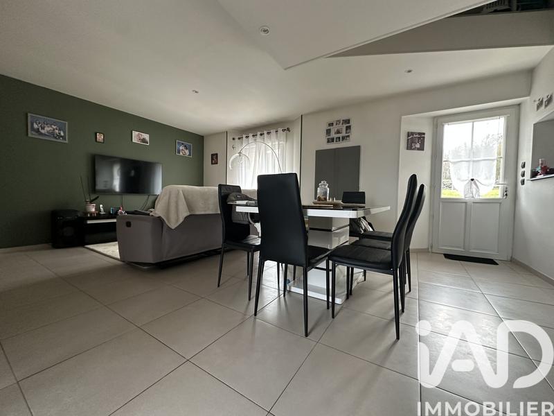 Maison - 96 m² - 6 pièces