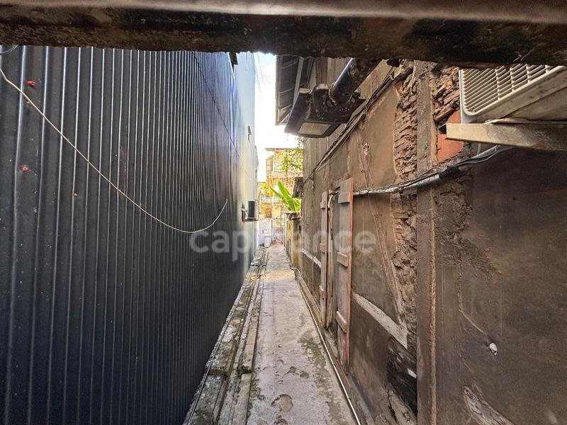 Immeuble - 180 m² - 5 pièces