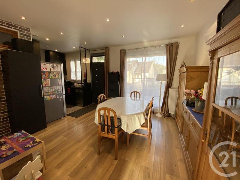 Pavillon - 100 m² - 5 pièces