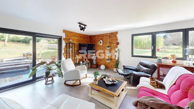 Maison - 141 m² - 5 pièces