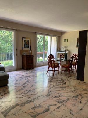 Appartement - 146 m² - 5 pièces