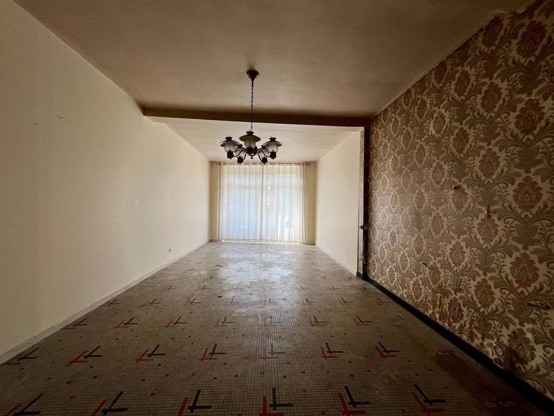 Maison traditionnelle - 270 m² - 10 pièces