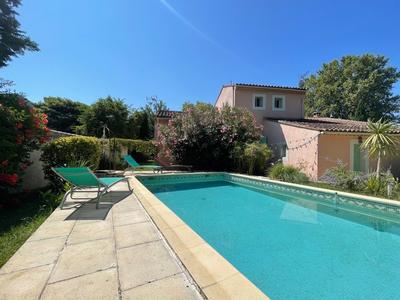 Maison - 137 m² - 6 pièces