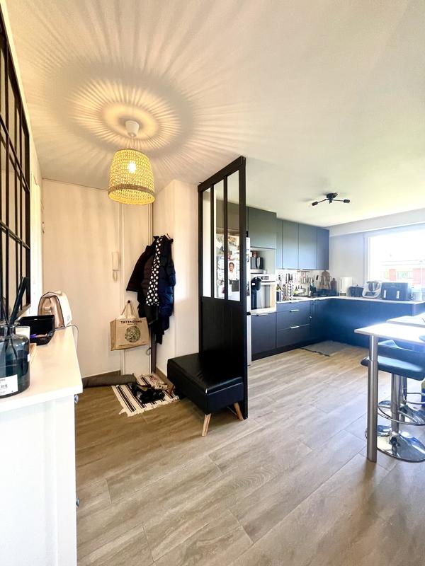 Appartement - 100 m² - 4 pièces