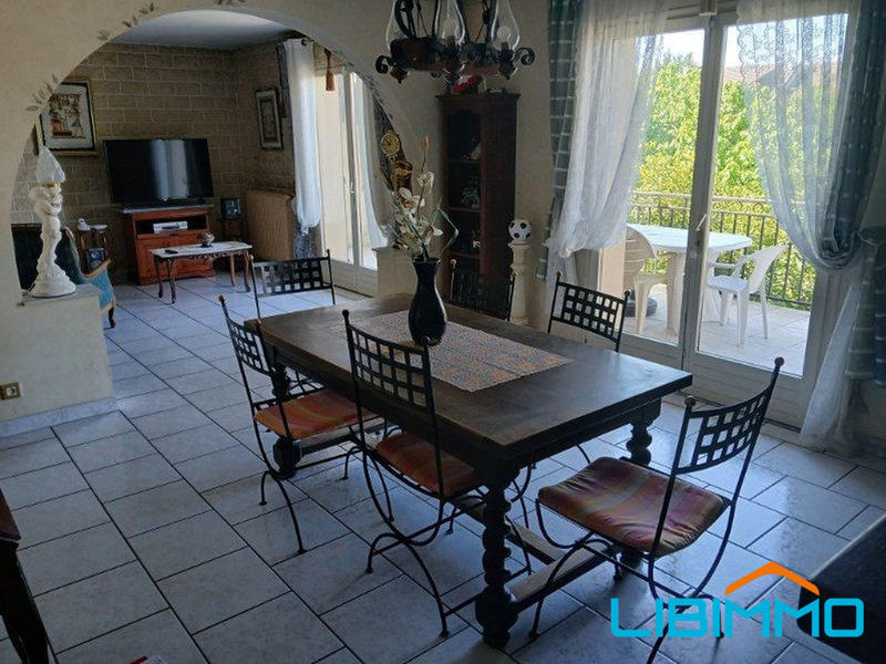 Maison - 200 m² - 6 pièces